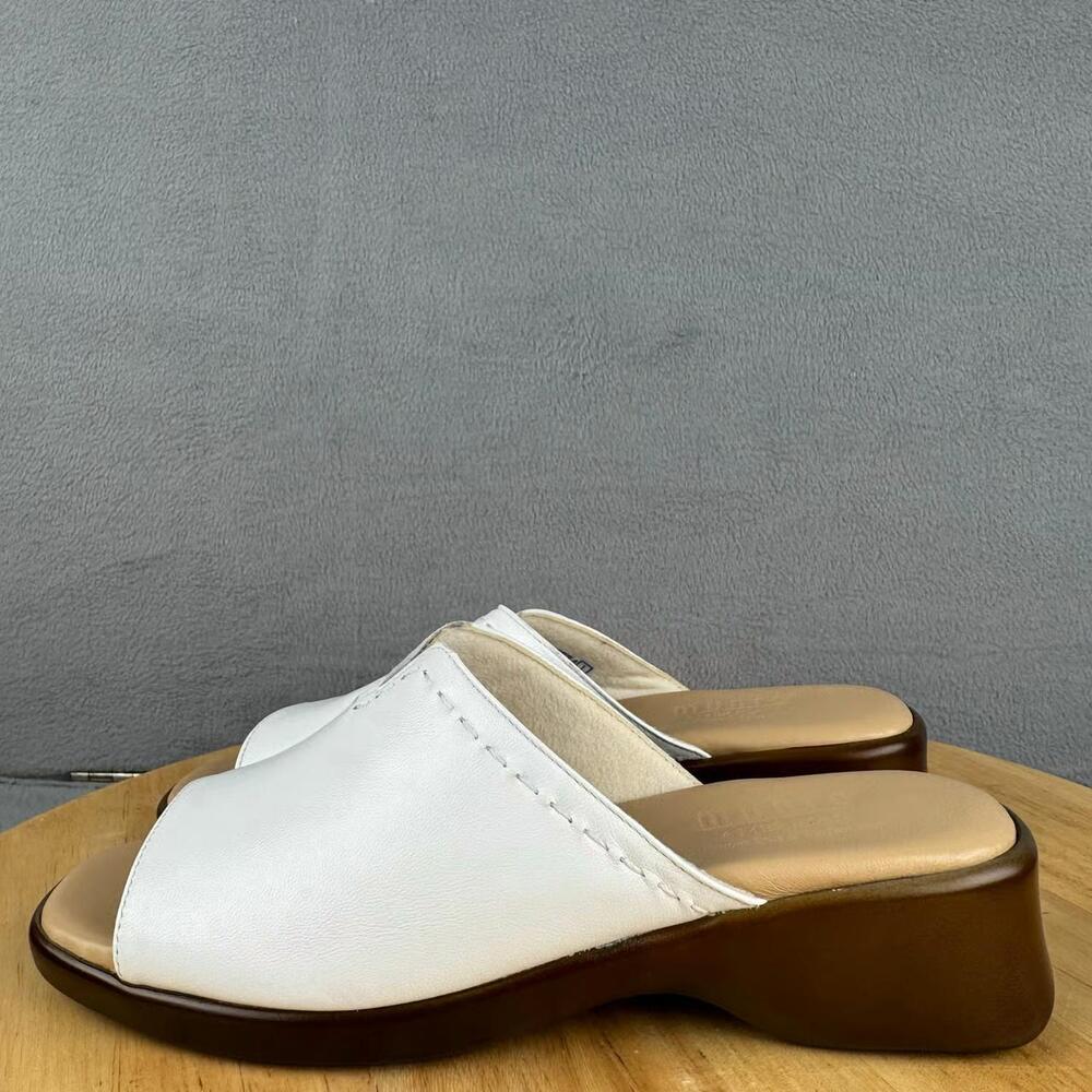 NEW MUNRO women's aruba leather slip-on slide sandals in white